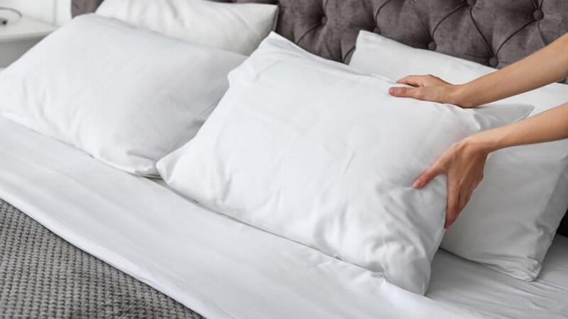 how-often-should-you-replace-your-pillows-1.jpg