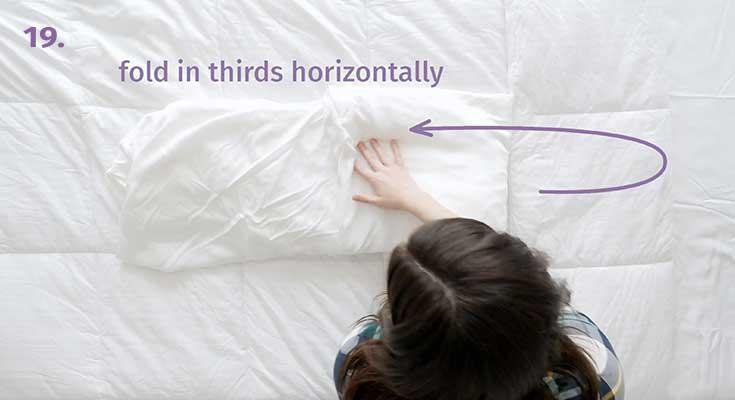 how-to-fold-a-fitted-sheet-19.jpg