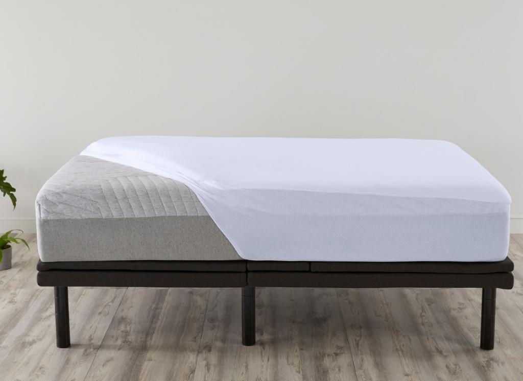 mattress-pad-vs-protector.jpg