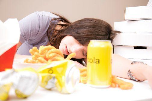 sleep-and-overeating-2.jpg