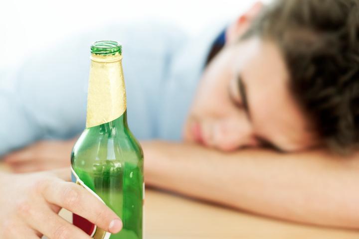 alcohol-and-sleep-2.jpg