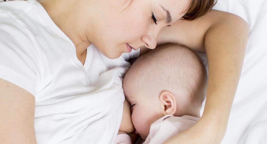 sleep-and-breastfeeding-how-should-my-baby-and-i-sleep-3.jpg