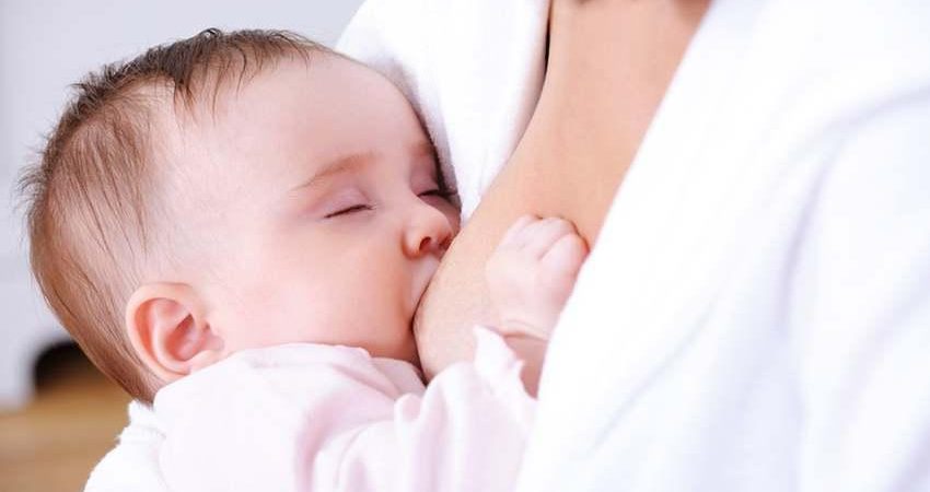 Sleep And Breastfeeding: How Should My Baby and I Sleep?