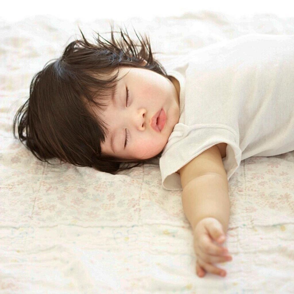 Sample baby sleep schedule and tips for 3- to 6-month-olds | BabyCenter