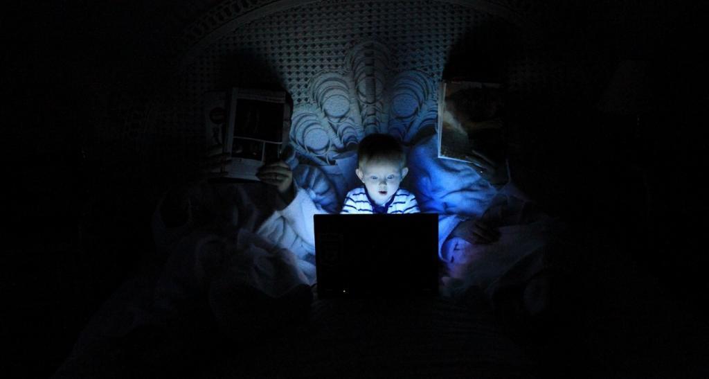 Is Blue Light Destroying Your Sleep? No, but Worrying About it Is. | by Nick Wignall | The Startup | Medium