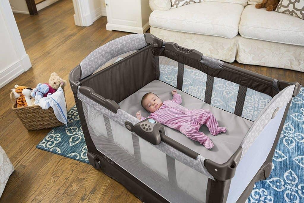10 Awesomely Best Newborn Pack And Play & Playard In 2022