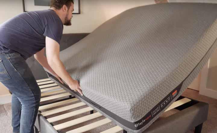How Often Should You Flip Or Rotate Your Mattress? (+ VIDEO!)