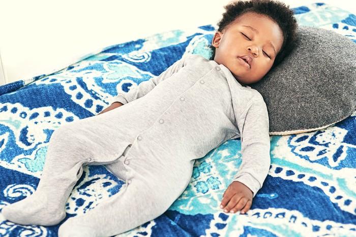 Baby pillows - should you be using one? | MadeForMums