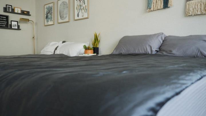 Luxome Cooling Weighted Blanket Review - Mattress Clarity